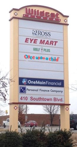 Wildcat Plaza Shopping Center: 410 Southtown Blvd, Owensboro, KY 42303